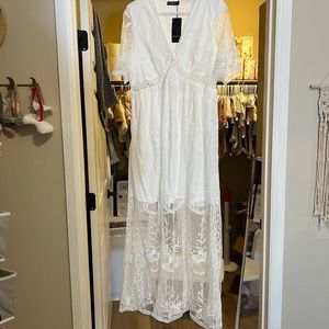 White lace dress. Size L